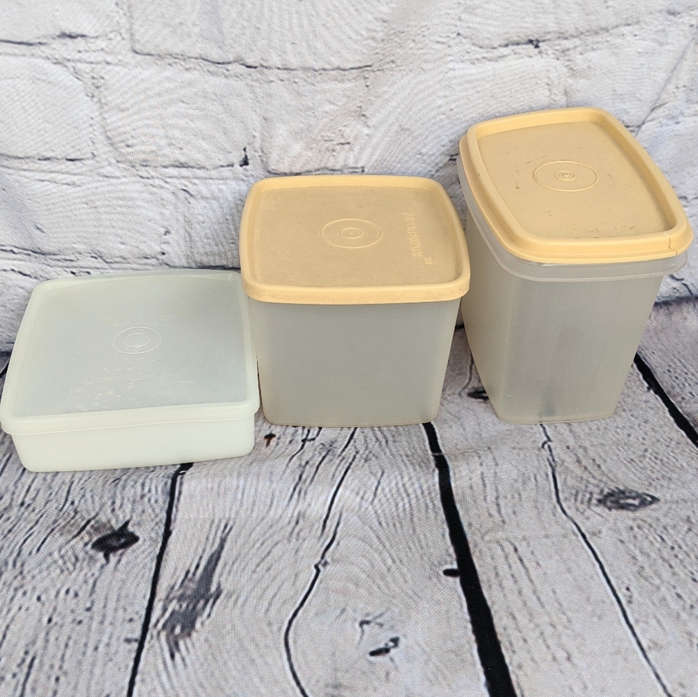 Vintage Tupperware Container Lot - Picture 3 of 5
